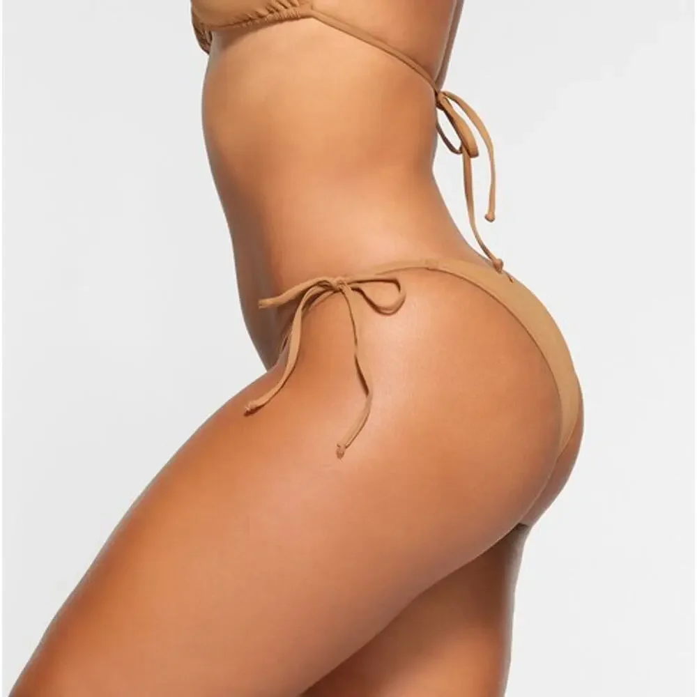 * New SKIMS ~ Recycled Signature Swim Low Rise Tie Bottoms Size 2X ALMOND